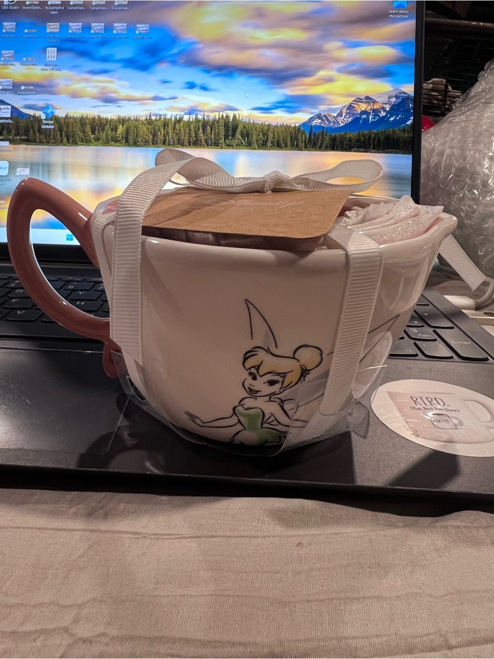 Tinker Bell Ceramic Measuring cups - Pink Handle, Green Accent